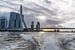 Rotterdam, Erasmusbrücke vom Wassertaxi aus von Ingrid Aanen
