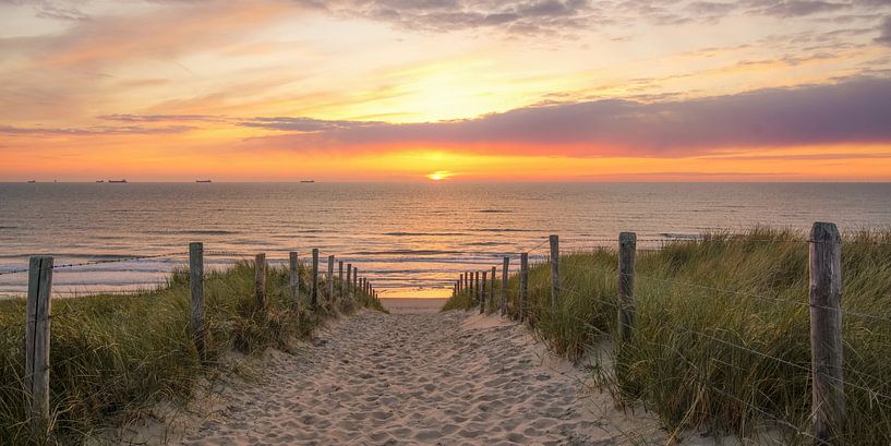 Sunset at sea by Dirk van Egmond