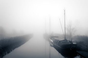 Houseboats in the fog