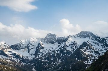 Alpien berglandschap langs de Timmelsjoch hoge bergpas