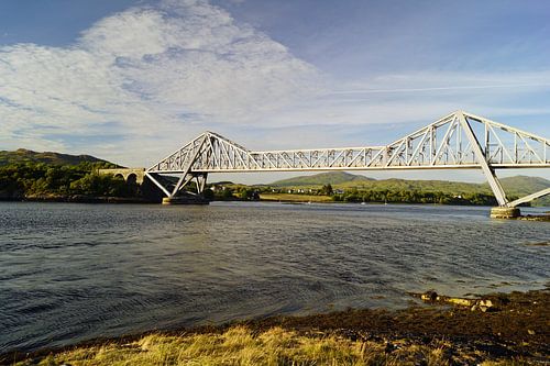 Brug bij de watervallen van Lora aan de monding van Loch Etive.