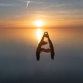 Zonsondergang langs het IJsselmeer van Dirk Sander