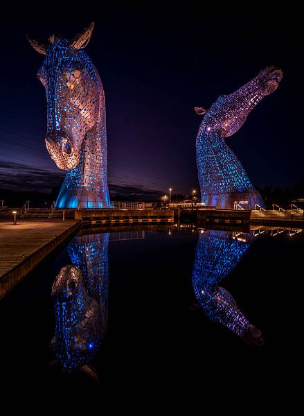 The Kelpies, Scotland. by Wim Westmaas