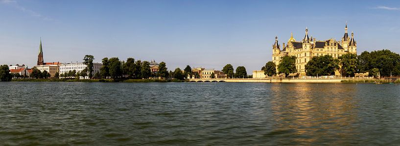 Schwerin - Schloss und Stadt (Panorama) von Frank Herrmann