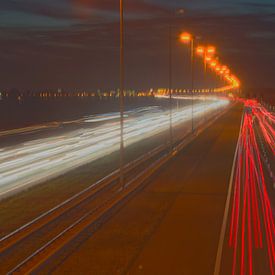 White yellow and red lines van Arthur Wijnen