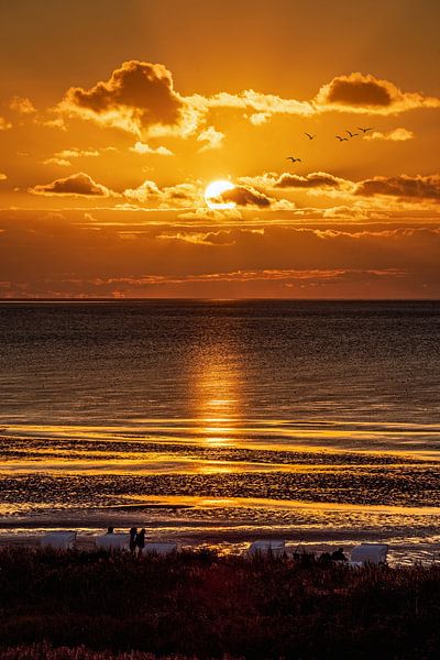 Zonsondergang op de Waddenzee van Thomas Riess