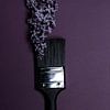 Een paarse bloemen verfkwast van MirjamCornelissen - Fotografie