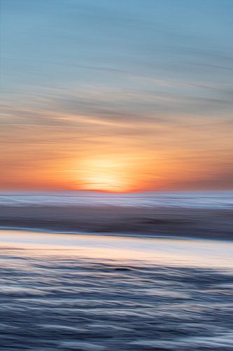 Noordwijk Beach. Abstract