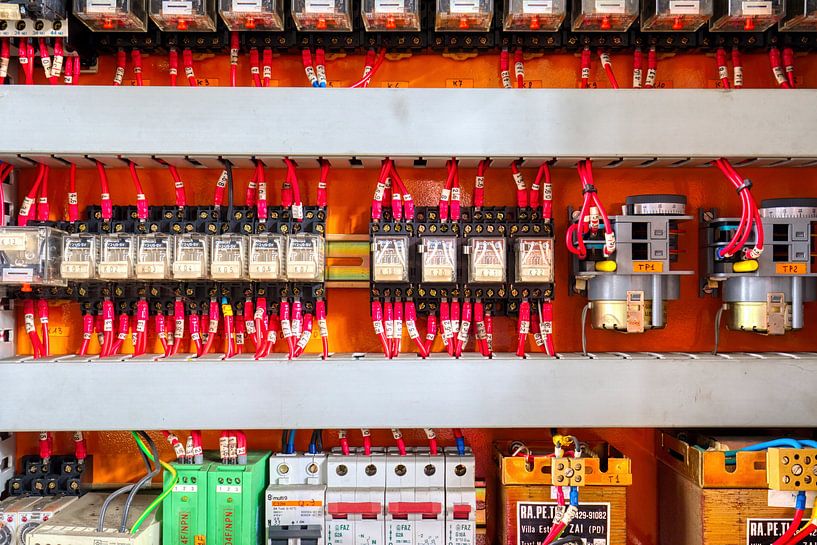 Electric cabinet by W J Kok