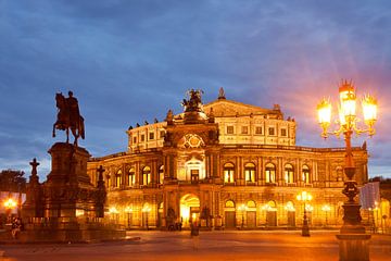 Semper Opera House Dresden van Peter Schickert