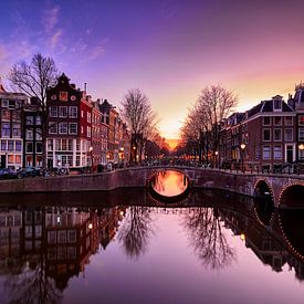 Amsterdamse gracht van Peter de Jong