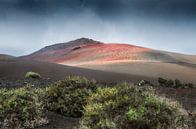 Desolate Vulkanlandschaft von Mark Bolijn Miniaturansicht