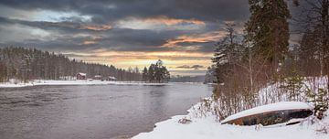 Winter aan de Uvån van Peter Rondaan