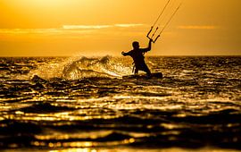 Sunset kitesurf von Maartje Hustinx-van Lanen