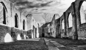 Ruin by WeVaFotografie