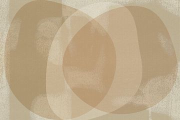 Abstracte vormen in beige. Minimalistische pastelcompositie van Dina Dankers