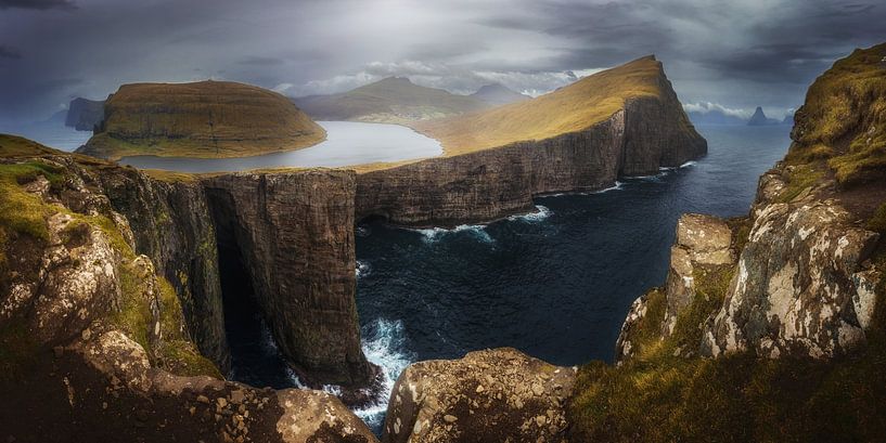 Views of Sørvágsvatn and Trælanípa by Roy Poots