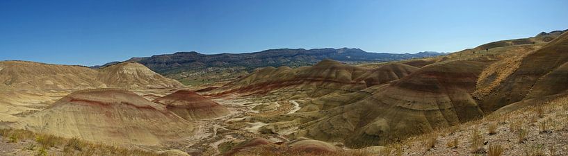 Painted Hills overlook, Oregon, USA by Jeroen van Deel