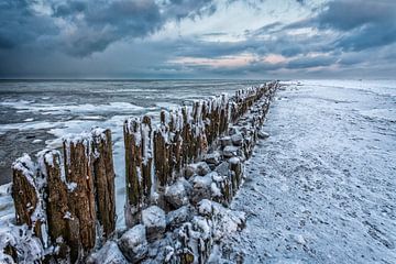 Winterlandschap Waddenzee van Peter Bolman
