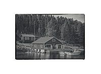 Ulvön house black and white