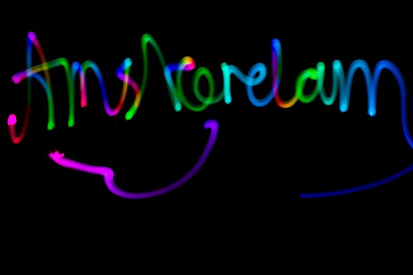 Amsterdam im Licht geschrieben von Omri Raviv