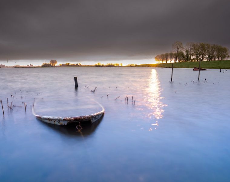 Sinking boat on the Rhine by Tom Vogels