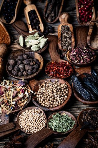 Selectie van exotische kruiden uit de hele wereld V