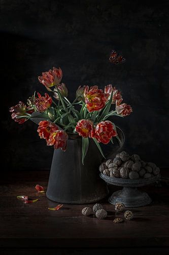 Flower power in the dark #2 : Roodgele boemen met walnoten
