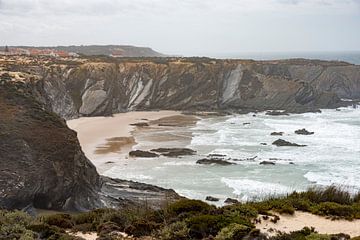 rotsen en wilde zee westkust portugal