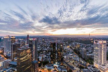 Office building in the banking district of Frankfurt am Main in the evening by Werner Dieterich