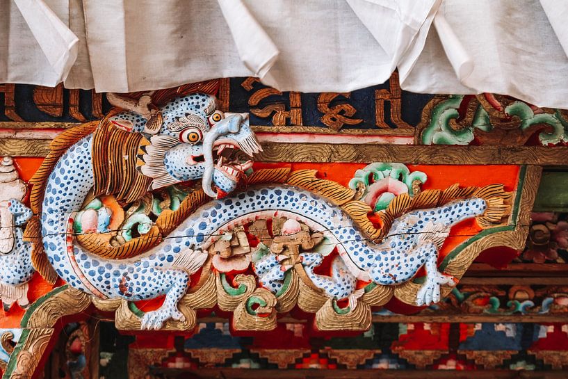 Dragon tibétain dans un monastère par Your Travel Reporter