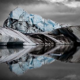 Icebergs in the Jökulsárlón Glacier Lagoon van Martijn Smeets