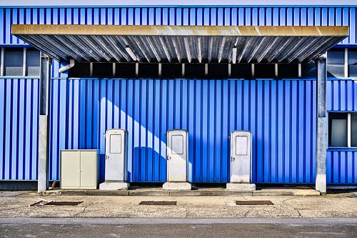 Blauw benzinestation
