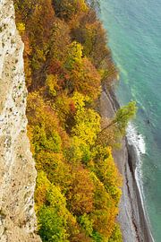 Die Ostseeküste auf der Insel Rügen im Herbst von Rico Ködder
