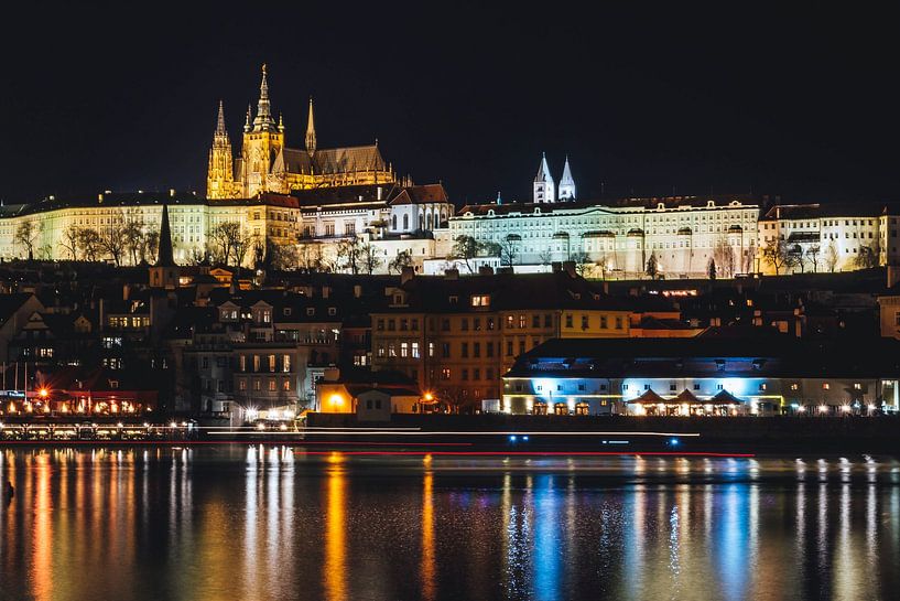 Prague by Hello Pompoyo
