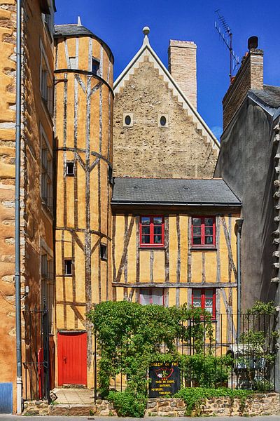 Salon de The, Cité Plantagenêt, Le Mans, France by Ad Spruijt