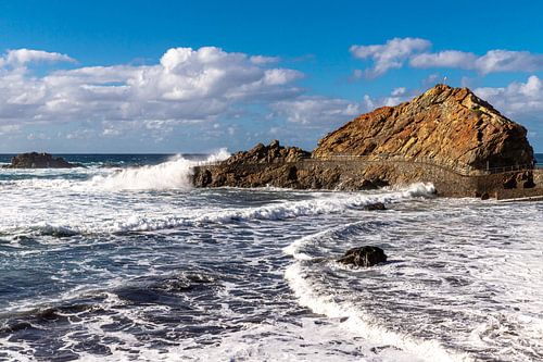 Waves at Roque de las Bodegas