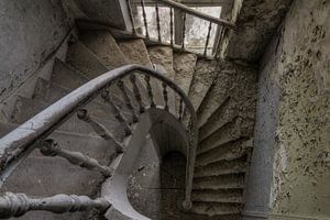Decay Stairs