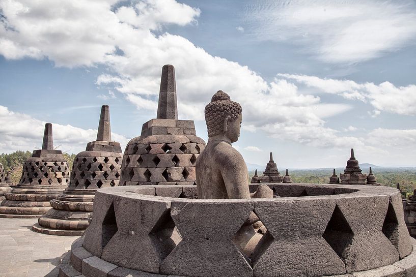 Borobudur - Indonesia von Dries van Assen
