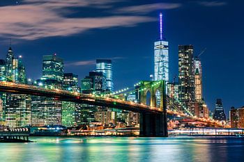 Brooklyn Bridge, New York City by night