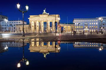 Brandenburg Gate with reflection by Frank Herrmann