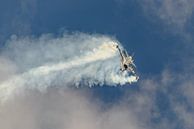 Piloot demoteam demonstreert wendbaarheid F-16. van Jaap van den Berg thumbnail