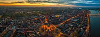 Kampen aan de oevers van de IJssel tijdens zonsondergang van Sjoerd van der Wal Fotografie thumbnail