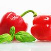 Gloeiende rode paprika met verse kruiden van Tanja Riedel
