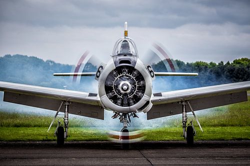 T-28 Trojan Faites tourner les moteurs ! sur Joram Janssen