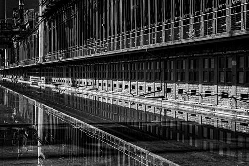 Water reflection old coking plant | Essen