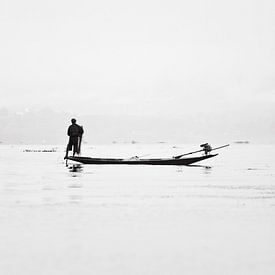 Traditionele visser in Lake Inle - Myanmar van RUUDC Fotografie