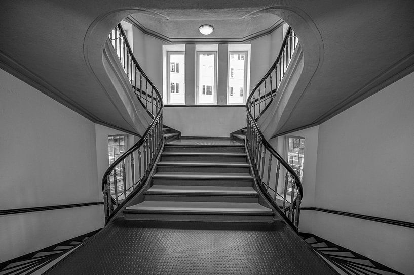 Architecturale elegantie - perspectieven in het trappenhuis van Karsten Rahn