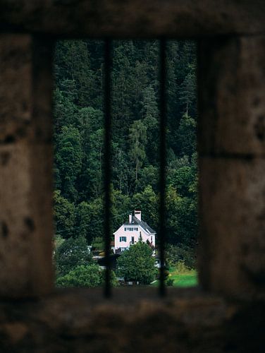 Vue de la fenêtre du château sur Rianne Jacobs