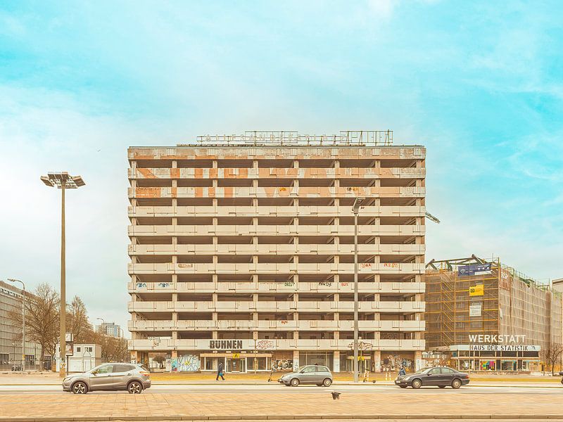 Allesanderplatz van Michael Schulz-Dostal